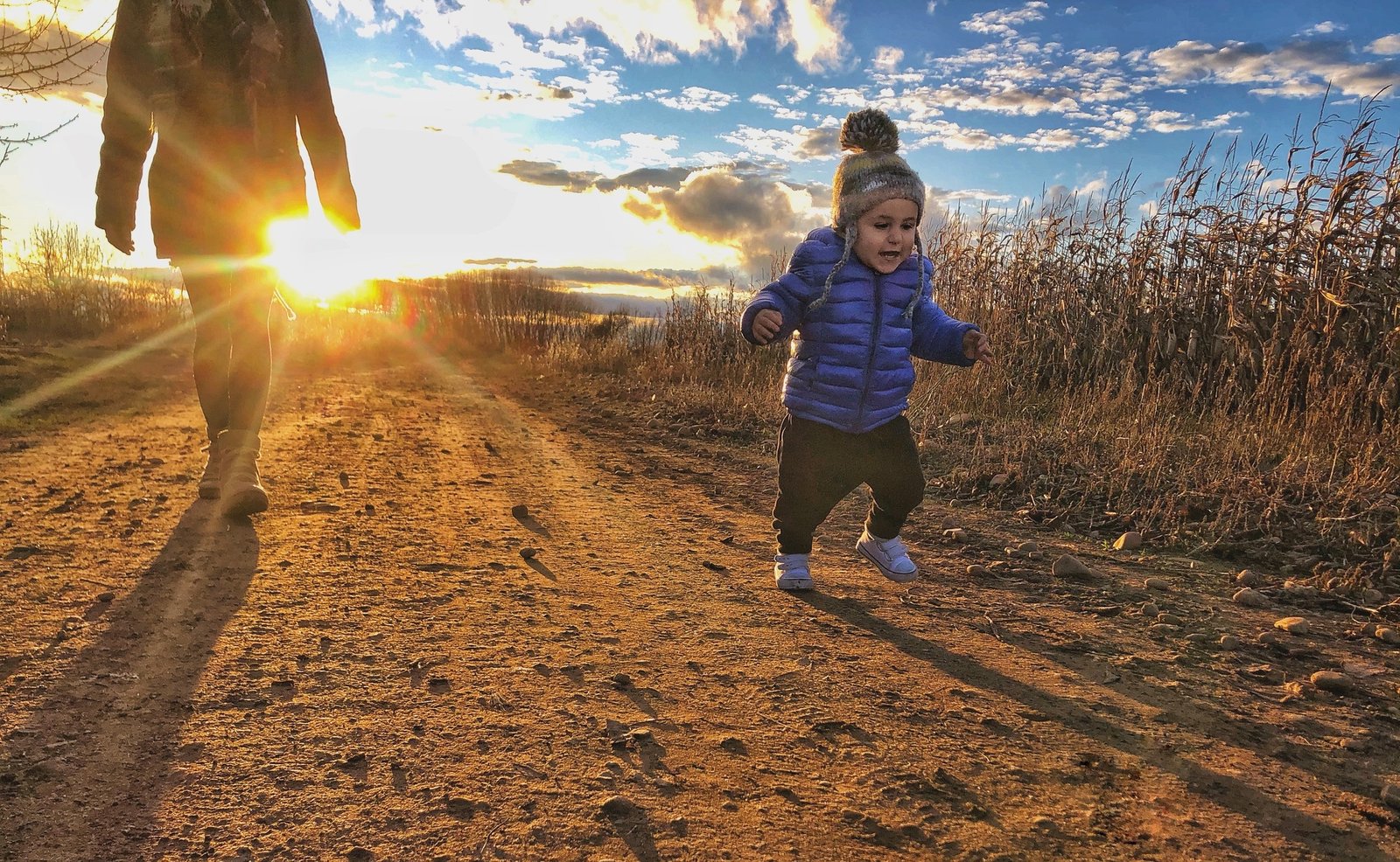 Baby runing in country Road